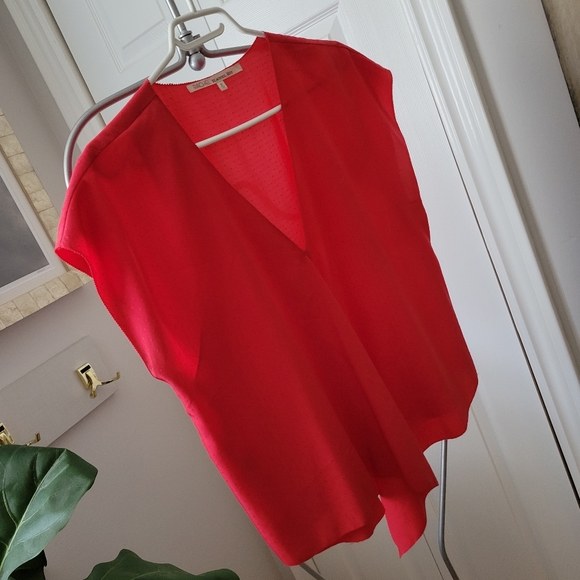 Red Rachel Roy V-neck Top - Picture 3 of 12